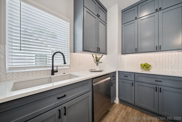 212 S Bluff Street A, Catoosa, OK 74015