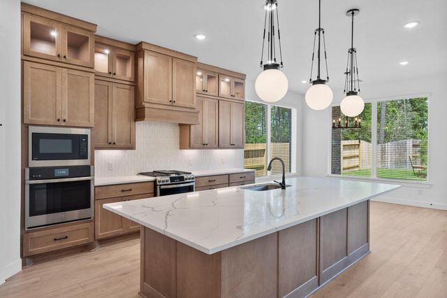 16025 Mahogany Mist Drive, Conroe, TX 77302