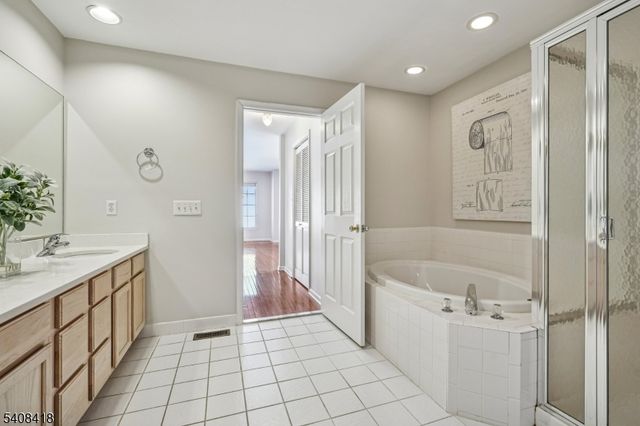 45 Loft Dr, Bridgewater Twp., NJ 08836