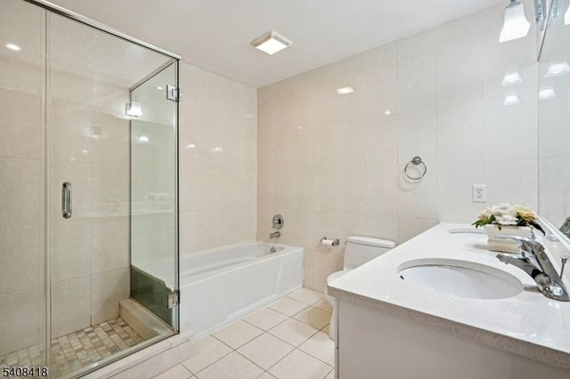 45 Loft Dr, Bridgewater Twp., NJ 08836