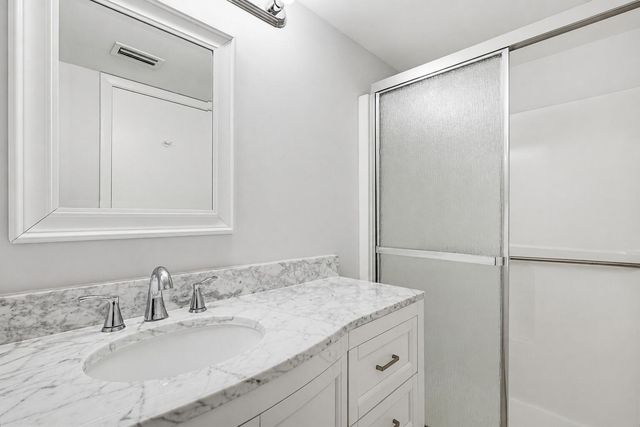 7245 Golf Colony Court 204, Lake Worth, FL 33467