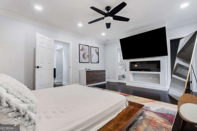 4200 Roswell Road NE 4, Atlanta, GA 30342