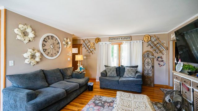 2450 AVENUE I, Council Bluffs, IA 51501