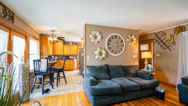 2450 AVENUE I, Council Bluffs, IA 51501