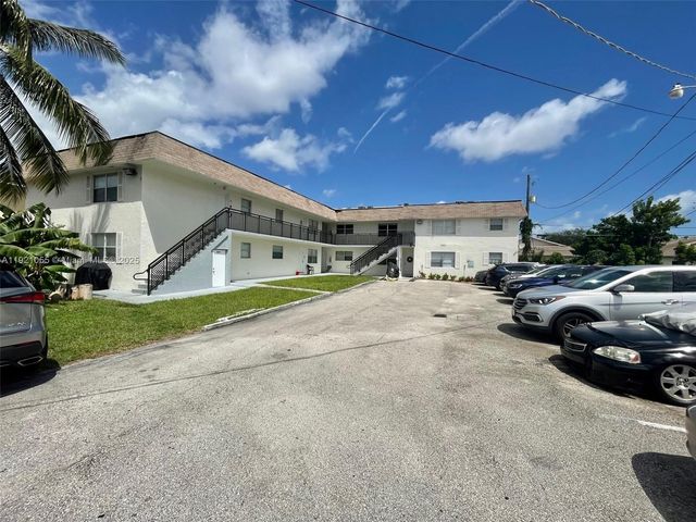 2521 Pierce St 1, Hollywood, FL 33020
