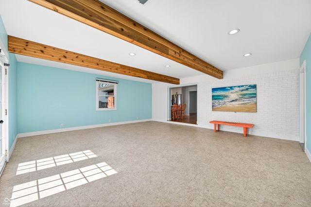 5483 E Karlsway Drive, Columbus, IN 47201