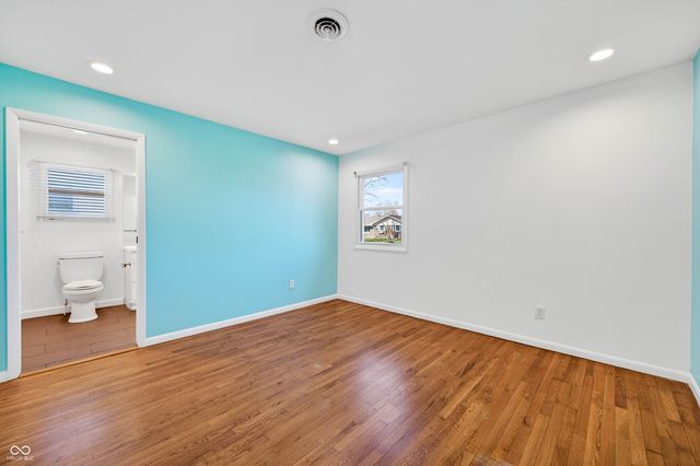 5483 E Karlsway Drive, Columbus, IN 47201