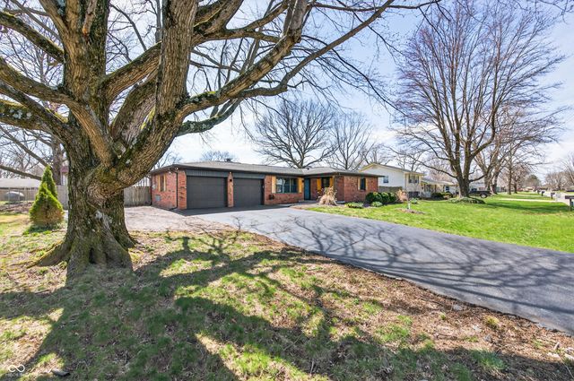 5483 E Karlsway Drive, Columbus, IN 47201