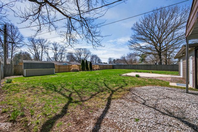 5483 E Karlsway Drive, Columbus, IN 47201