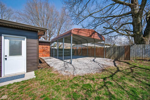 5483 E Karlsway Drive, Columbus, IN 47201