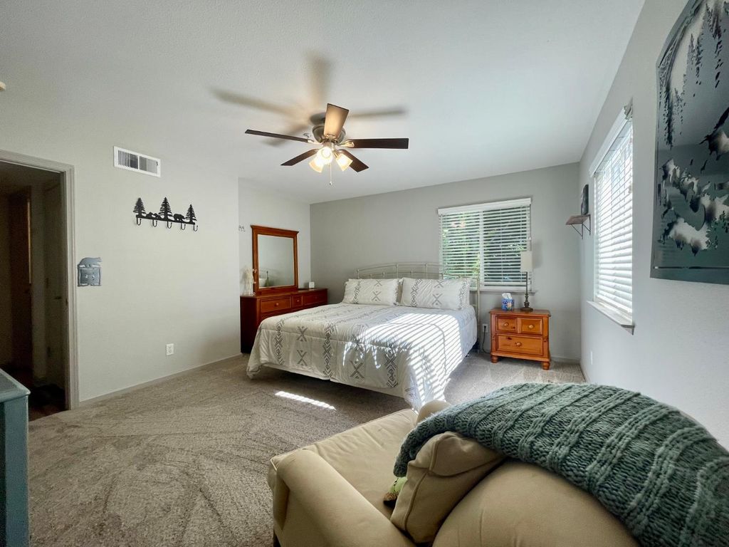 Image 16 of property listing at 40501 Road 222 # 103, Bass Lake, CA 93604
