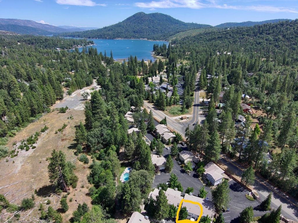 Image 28 of property listing at 40501 Road 222 # 103, Bass Lake, CA 93604