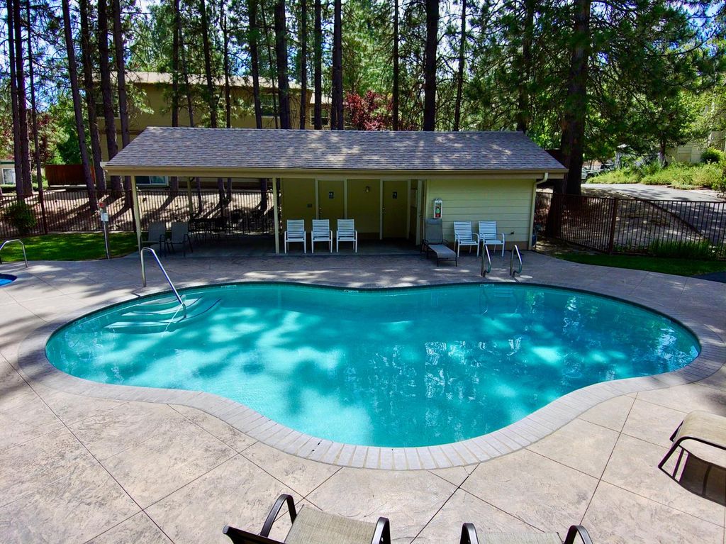 Image 3 of property listing at 40501 Road 222 # 103, Bass Lake, CA 93604