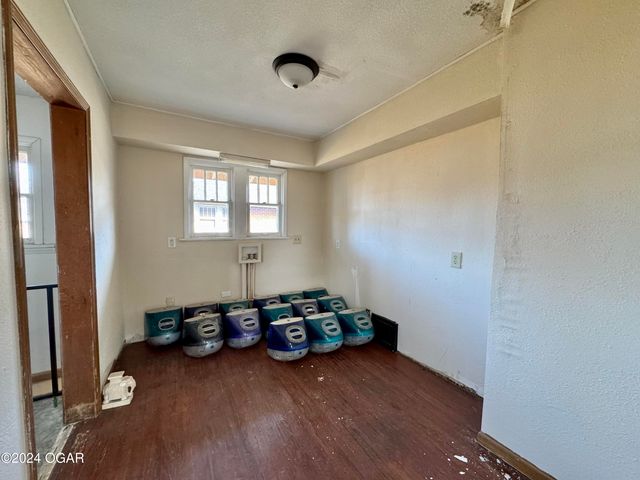 2922 S Main Street, Joplin, MO 64804