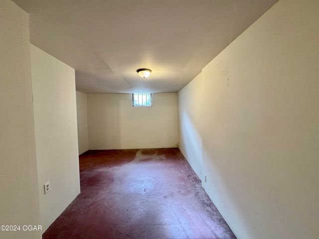 2922 S Main Street, Joplin, MO 64804