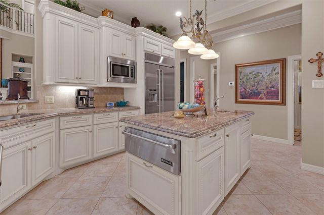 10896 Dauphine Street, Willis, TX 77318