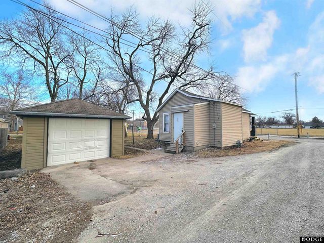 1140 E 12th Street, Fremont, NE 68025