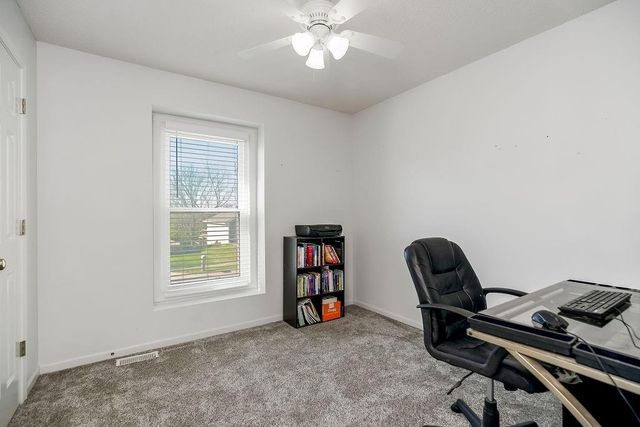 301 Porter Drive, Smithville, MO 64089