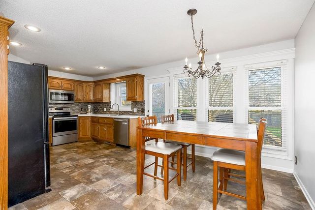 301 Porter Drive, Smithville, MO 64089