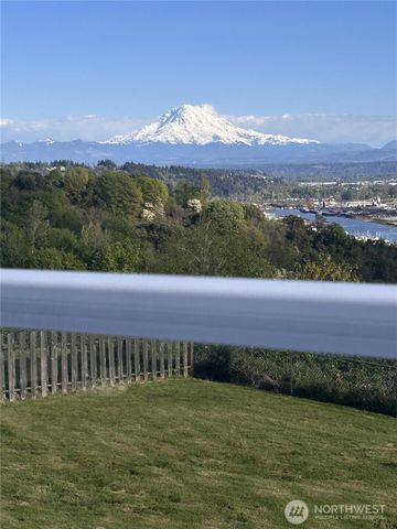 4402 30th Street NE, Tacoma, WA 98422