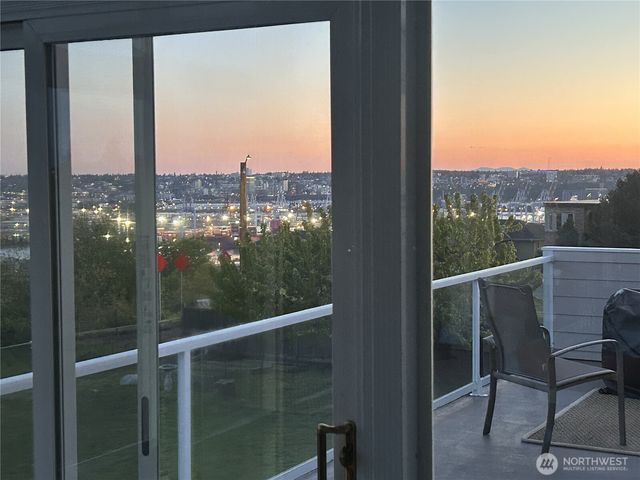 4402 30th Street NE, Tacoma, WA 98422