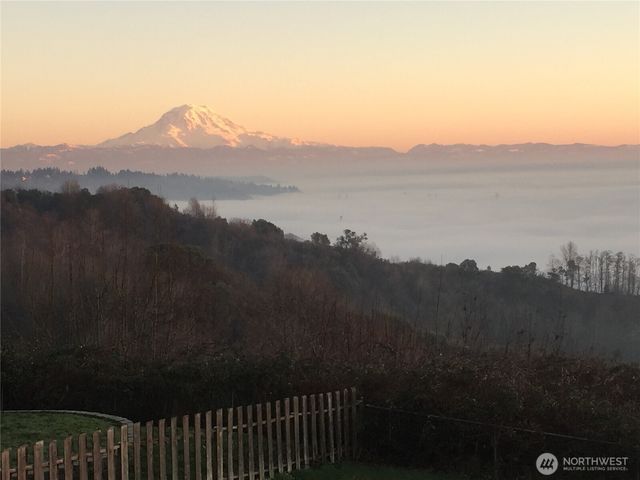 4402 30th Street NE, Tacoma, WA 98422