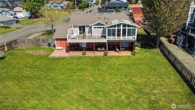 4402 30th Street NE, Tacoma, WA 98422