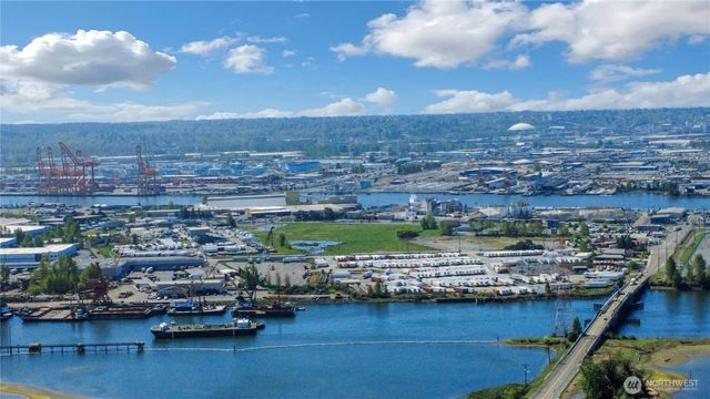 4402 30th Street NE, Tacoma, WA 98422