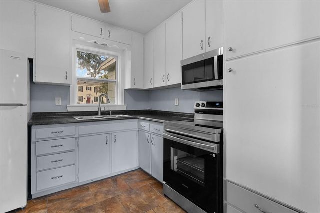 408 S 12TH STREET, Leesburg, FL 34748