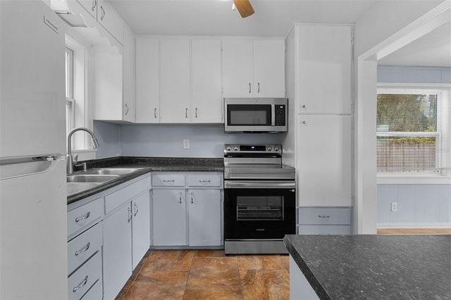 408 S 12TH STREET, Leesburg, FL 34748
