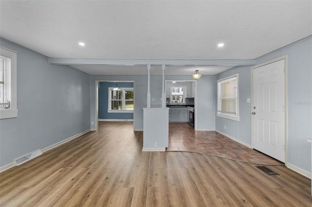 408 S 12TH STREET, Leesburg, FL 34748