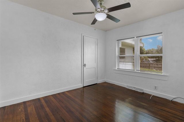 408 S 12TH STREET, Leesburg, FL 34748