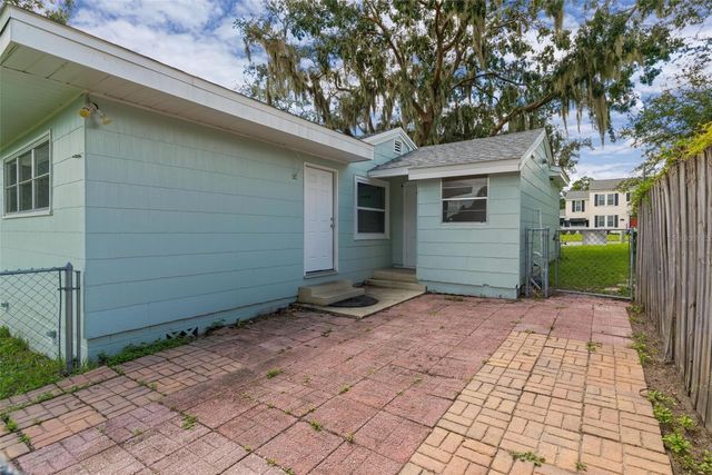 408 S 12TH STREET, Leesburg, FL 34748