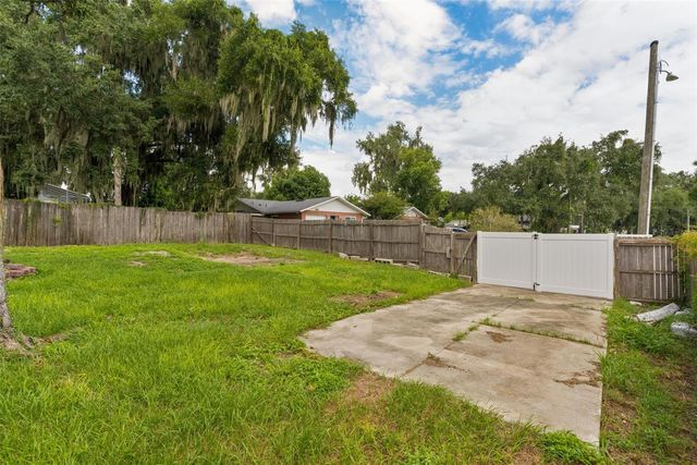 408 S 12TH STREET, Leesburg, FL 34748