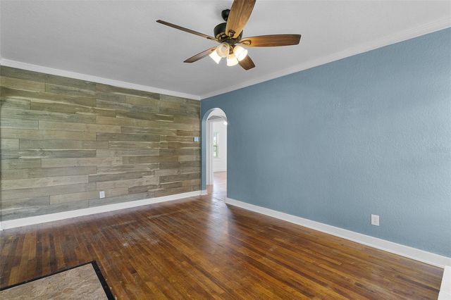 408 S 12TH STREET, Leesburg, FL 34748
