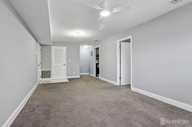 396 College Drive, Edison, NJ 08817