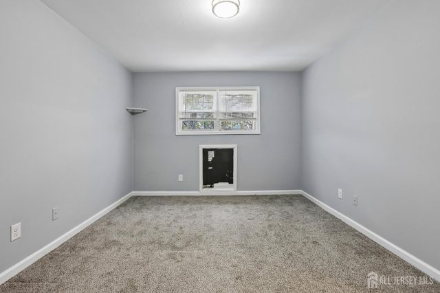 396 College Drive, Edison, NJ 08817