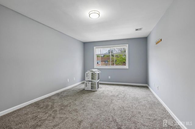 396 College Drive, Edison, NJ 08817