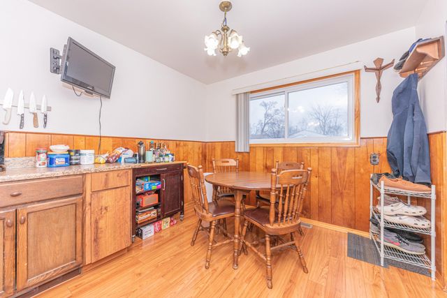 24345 Hanover Street, Dearborn Heights, MI 48125