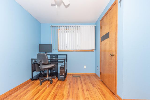 24345 Hanover Street, Dearborn Heights, MI 48125