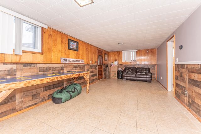 24345 Hanover Street, Dearborn Heights, MI 48125