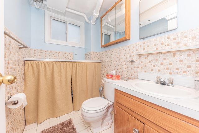 24345 Hanover Street, Dearborn Heights, MI 48125