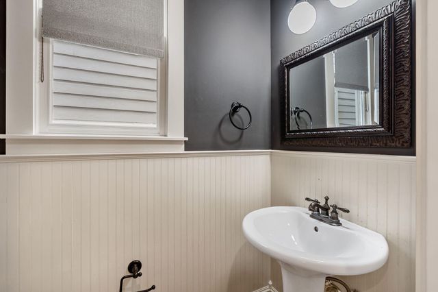 908 E 26th Street, Houston, TX 77009