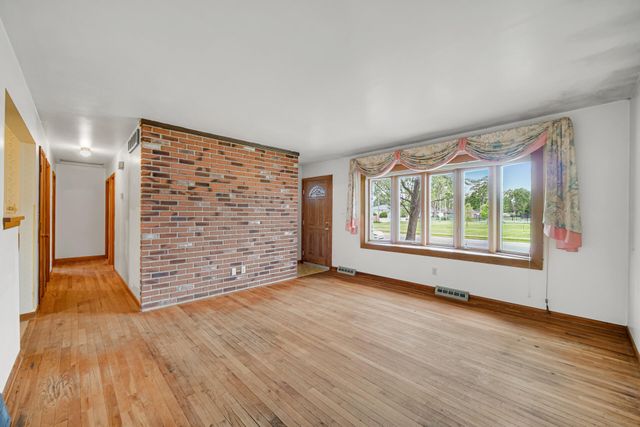 519 N Jay Avenue, Griffith, IN 46319