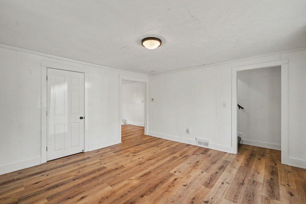 1170 Stoughton Avenue, Chaska, MN 55318 — photo 4