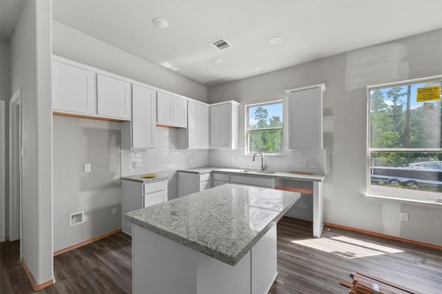 15608 Sycamore Drive, Montgomery, TX 77356