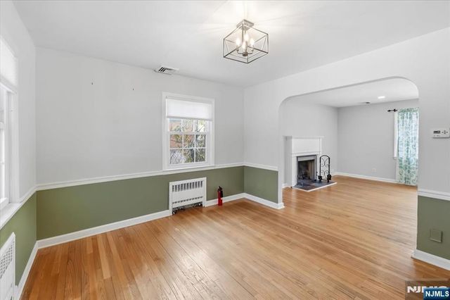 922 Wildwood Road, Oradell, NJ 07649