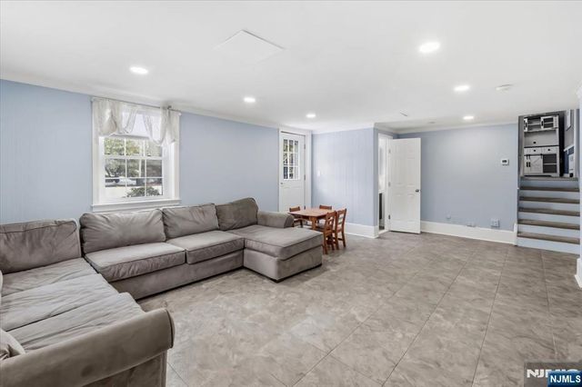 922 Wildwood Road, Oradell, NJ 07649