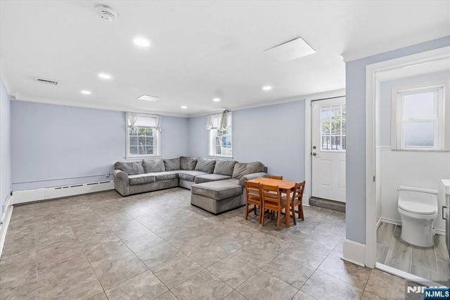 922 Wildwood Road, Oradell, NJ 07649