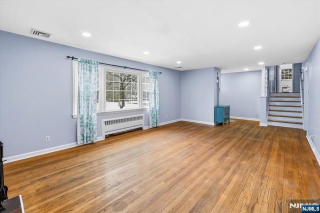 922 Wildwood Road, Oradell, NJ 07649